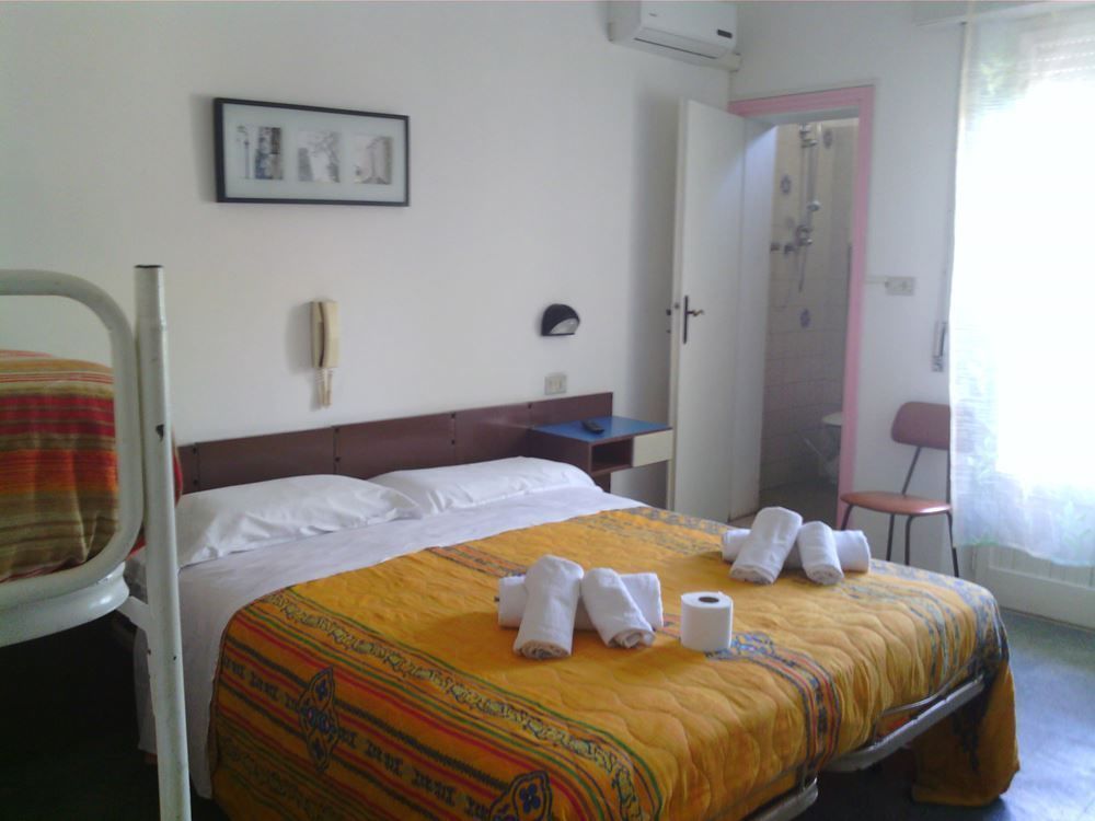 Hotel Rosa Rimini Exterior photo